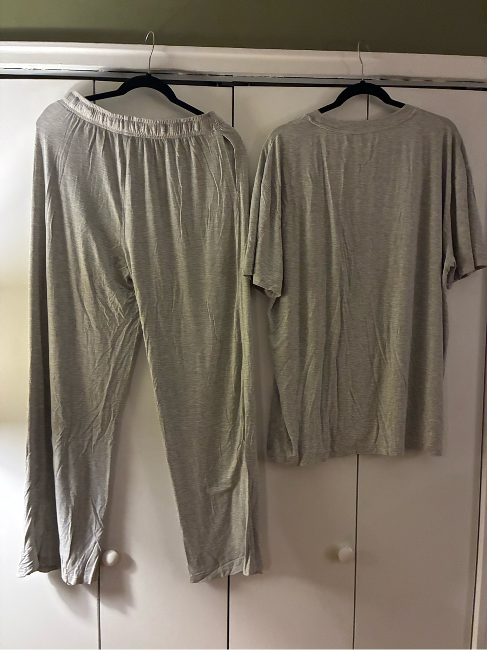 Cozy Women's Light Gray Lounge Set - Brand: Comfrt cloud lounge set - Picture 2 of 2